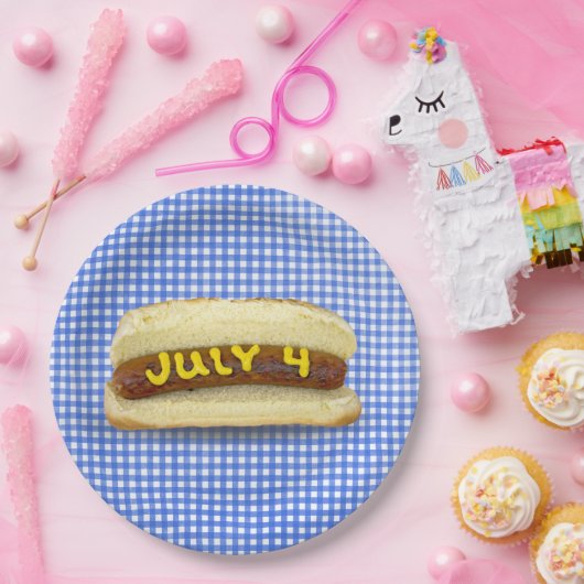 4 juli warme hond over Bord van gingham-papier (Feest)