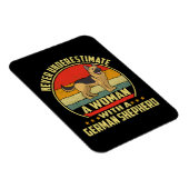 4 Onderschat nooit een vrouw met een Duitse Shephe Magneet (Rechterzijde)