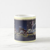 4de en Pike, Seattle, Washington  Koffiemok (Center)