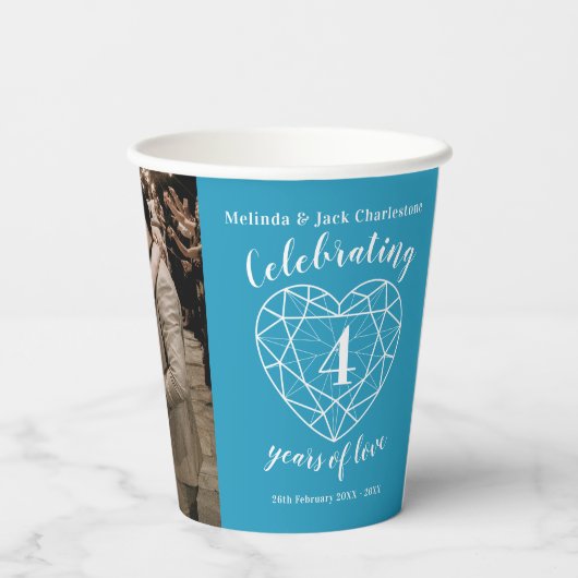 4de Jubileum van het Weddenschap schetst hartfoto  Papieren Bekers (Achterkant)