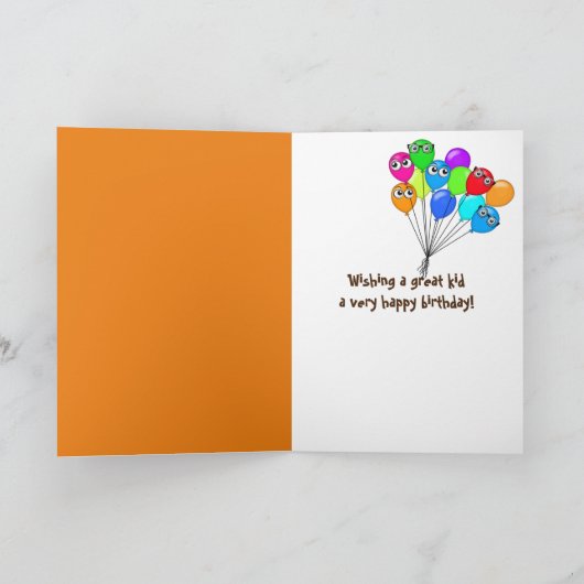 4de verjaardag bruine poedel op rotan kaart (Binnen)