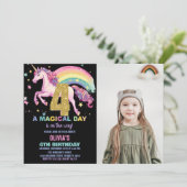 4e Eenhoorn Verjaardag Uitnodigingen Zwart met fot (Staand voorkant)