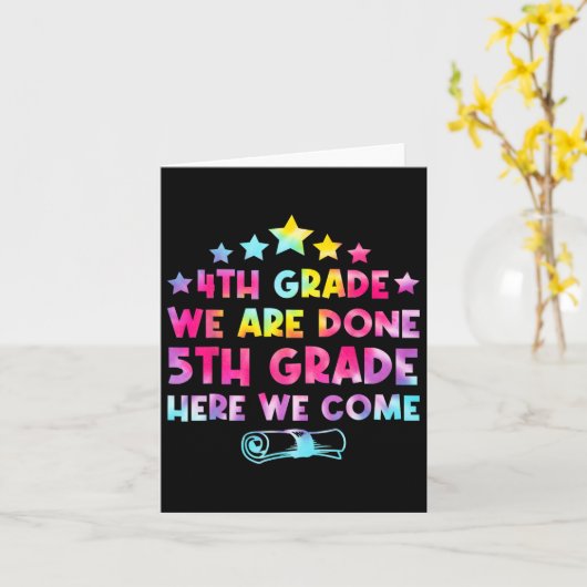 4e graad Afstuderen Tie Dye 5e graad Hier komen we Kaart (Gele Bloem)