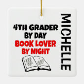 4e Grader houdt van het Lezen van KLANT Keramisch Ornament (Achterkant)