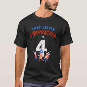 4e verjaardag deze kleine FIRECRACKER is 4 Vuurwer T-shirt