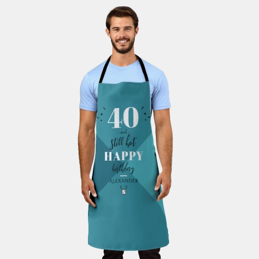 4O en nog warm Schort (Gedragen)