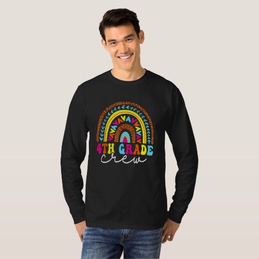 4th Grade Crew Back To School Rainbow Teachers Kid T-shirt (Voorkant volledig)
