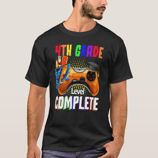 4th Grade Level Complete Last Day Of School Gradua T-shirt (Voorkant)
