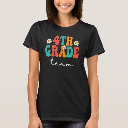4th Grade Team Retro Groovy Women Happy First Day T-shirt (Voorkant)