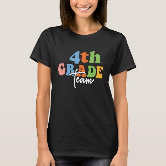 4th Grade Team Retro Groovy Women Happy First Day  T-shirt (Voorkant)