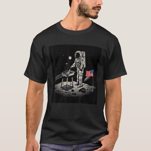 4th of July Astronaut American Flag Grilling on th T-shirt (Voorkant)