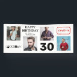 4x foto Collage Lockdown Happy Birthday Spandoek<br><div class="desc">Een feest plannen voor de man in je leven en het is geannuleerd door de pandemie. Ik wil thuis vieren, op zoek naar een moderne, stijlvolle banner om de hpuse te versieren. Dan is deze onbeschaamde masculine, Happy Birthday banner, met hun leeftijd en 4 foto's de perfecte aanschaf! Gemakkelijk gepersonaliseerd...</div>