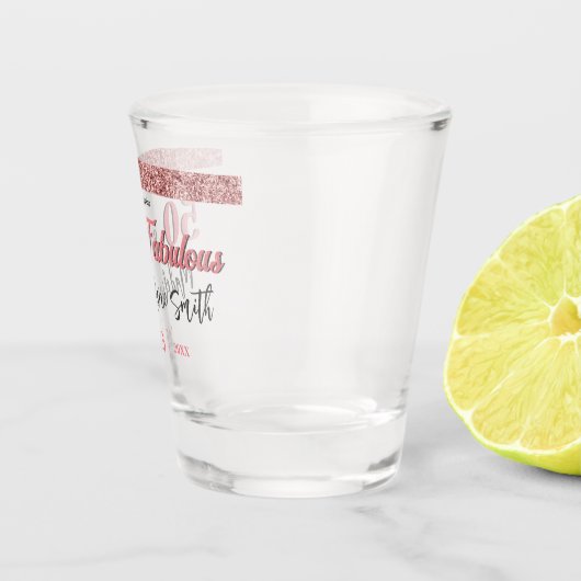 50 and Fabulous Birthday Elegant Roos Roze Glitter Shot Glas (Rechts)