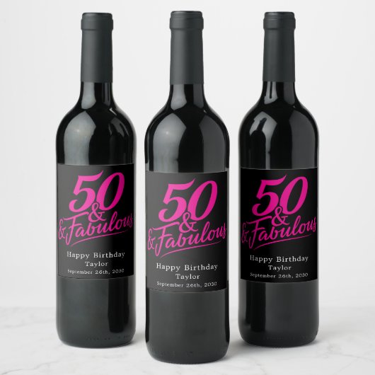 50 and Fabulous Birthday Pink Script Custom Wijn Etiket (Flessen)