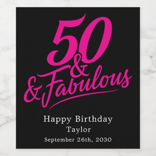 50 and Fabulous Birthday Pink Script Custom Wijn Etiket (Enkel label)