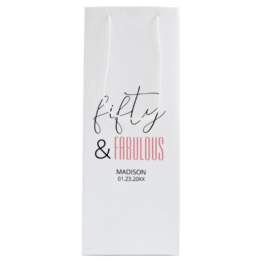 50 and Fabulous Custom 50th Birthday Modern Script Wijn Cadeautas (Voorkant)