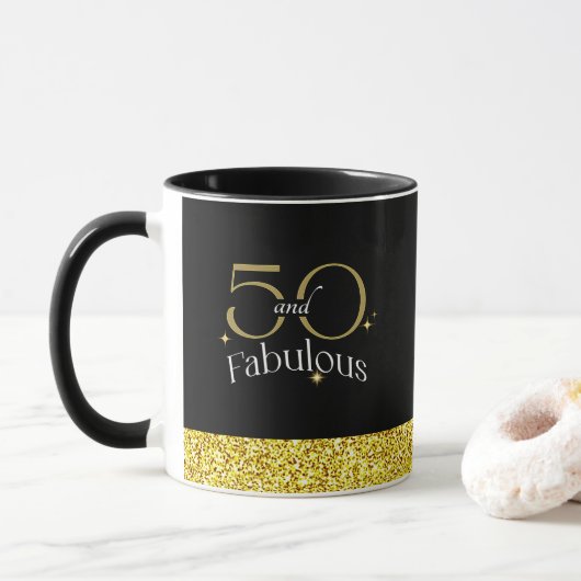 50 and Fabulous Elegant Script Zwart Goud Glitter Mok (Met donut)