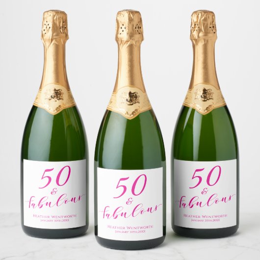 50 and Fabulous Fiftieth Birthday Pink Name Date Sparkling Wijnetiket (Flessen)