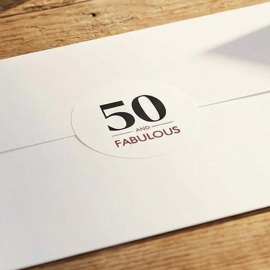 50 And Fabulous Modern Cherry Wine Birthday Saying Ronde Sticker
