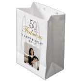 50 and Fabulous Photo 50th Birthday Medium Cadeauzakje (Voorkant Gekanteld)