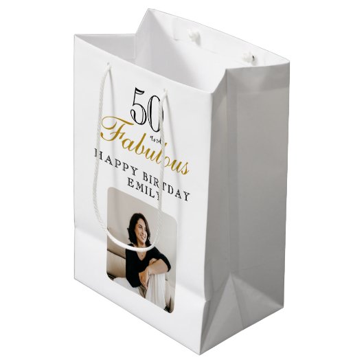 50 and Fabulous Photo 50th Birthday Medium Cadeauzakje (Voorkant Gekanteld)