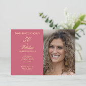 50 and Fabulous Pink Photo Elegant Script Kaart (Staand voorkant)