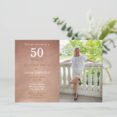 50 and Fabulous Roos Gold 50th Birthday Kaart (Staand voorkant)