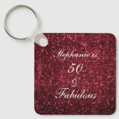 50. en de Fabulous Birthday Red Burgundy Glitter 2 Sleutelhanger (Voorkant)