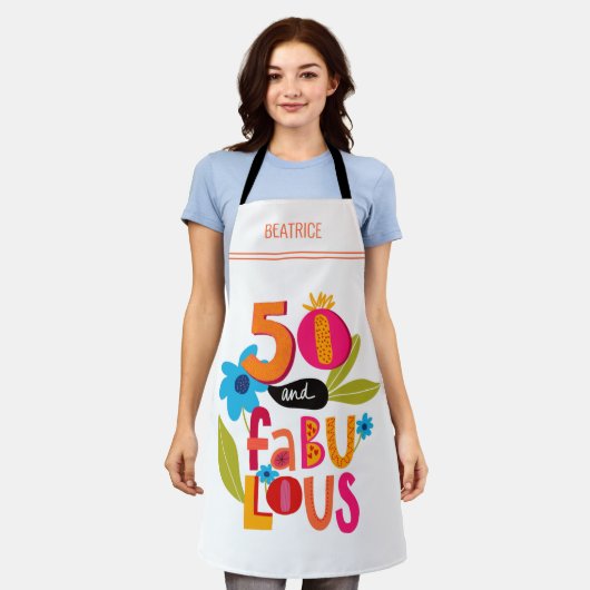 50 en Fabulous 50th Birthday Whimsical Lettering Schort (Gedragen)