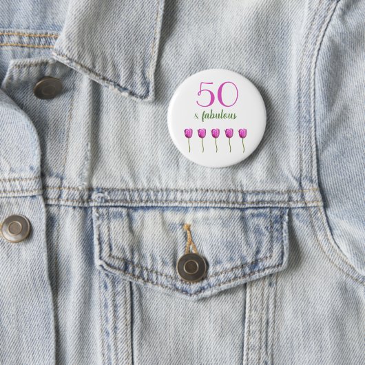 50 en Fabulous Birthday Button | Magenta Tulip (In situ)