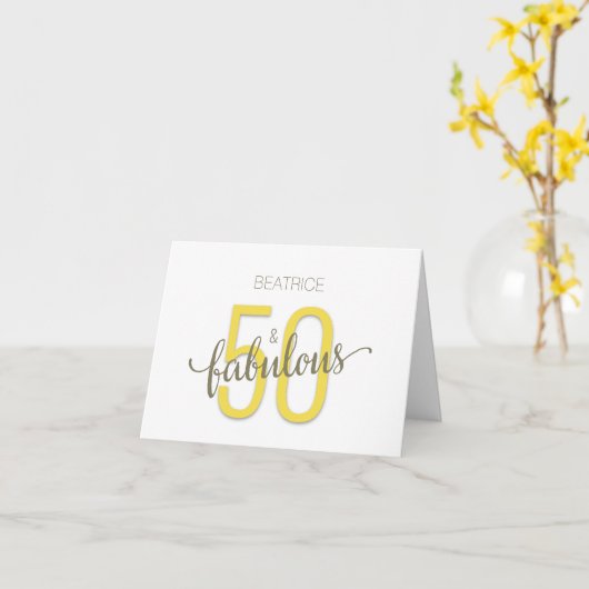 50 en Fabulous Birthday Gold Typografie Kaart (Gele Bloem)