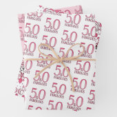 50. en Fabulous Black and Pink 50th Birthday Party Inpakpapier Vel (In situ)