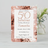 50 en Fabulous Blush Rose Goud Luipaard Verjaardag Folie Uitnodiging (Staand Voorkant)