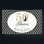 50 en Fabulous Custom 50th Birthday Spandoek<br><div class="desc">Elegant 50 en geweldige gepersonaliseerde vijftigste verjaardagsbanner, de woorden 50 en geweldig zijn in gouden glitter en zwart. U kunt deze banner met jouw naam gemakkelijk aanpassen. In onze winkel zijn er vergelijkbare producten beschikbaar, zoals uitnodigingen voor de 50e verjaardag en benodigdheden voor de 5e verjaardag. Als je hulp nodig...</div>