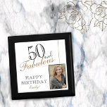 50 en Fabulous Elegant 50th Birthday Foto Cadeaudoosje<br><div class="desc">50 en Fabulous Elegant 50th Verjaardag Foto geschenkdoos. Voeg jouw naam en foto toe.</div>