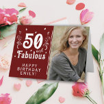 50 en Fabulous Foliage Red 50th Birthday Foto Kaart<br><div class="desc">50 en Fabulous Foliage Red 50th Birthday Photo Card. 50 en geweldige tekst in trendy white script met een naam en witte foliage op een donkerrode achtergrond. Pas het aan met je foto,  jouw naam en leeftijd. Voeg jouw tekst in de kaart toe of verwijder deze.</div>