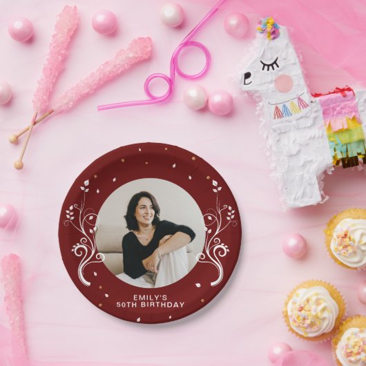 50 en Fabulous Foliage Red 50th Birthday Foto Papieren Bordje (Feest)