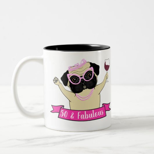 50 en Fabulous Fun Loving Pug Dog Verjaardag Tweekleurige Koffiemok (Links)
