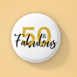 50 en Fabulous Glitter 50th Birthday Ronde Button 5,7 Cm<br><div class="desc">Dit ontwerp is gemaakt met behulp van digitale kunst. Het kan in het gebied worden aangepast door de klik aan te passen en de naam, initialen of woorden aan te passen. U kunt de tekstkleur en de stijl ook veranderen of de tekst voor een slechts ontwerp van het afbeelding schrappen....</div>