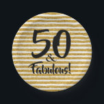 50 en Fabulous Gold Glitter Stripe Cake Borden Papieren Bordje<br><div class="desc">Vier het draaien van 50 & Fabulous met dit elegante ontwerp. Een vet lettertype op gesimuleerde gouden glitterstrepen op papieren borden! Verander de tekst voor uw gelegenheid. Perfect voor een verjaardagsfeestje,  jubileumfeest,  zakelijk jubileum en meer. Overeenkomende items in ons collectie.</div>