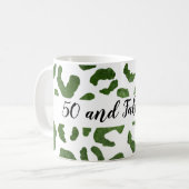 50 en Fabulous Green and White Cheetah Print Koffiemok (Voorkant links)