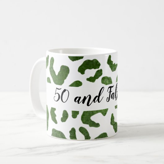 50 en Fabulous Green and White Cheetah Print Koffiemok (Voorkant links)