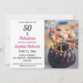 50 en Fabulous Pink 50th Birthday Invitation Kaart (Voorkant)