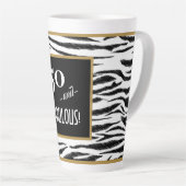 50 en FABULOUS! Retro Zebra Stripes 50th Birthday Latte Mok (Rechterhoek)