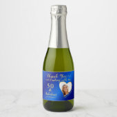 50 en Fabulous Verjaardag Blauw en Goud Favorieten Sparkling Wijnetiket (Voorkant)