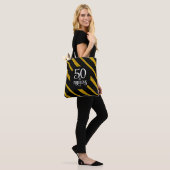 50 en Fabulous Zwart en Gouden Canvas tas (Op model)