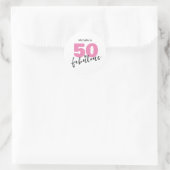 50 en geweldig 50th Birthday gift 50 roze Ronde Sticker (Tas)