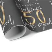 50 er goed uit laten zien gouden verjaardagscadeau cadeaupapier (Rol Hoek)