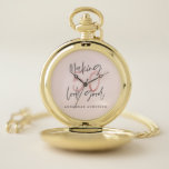 50 er goed uitzien, roze glitter verjaardag zakhorloge<br><div class="desc">50 ziet er goed uit,  roze glitter verjaardagsuitnodiging. Het moderne monochrome ontwerp van de manuscripttekst. Deel van een collectie.</div>