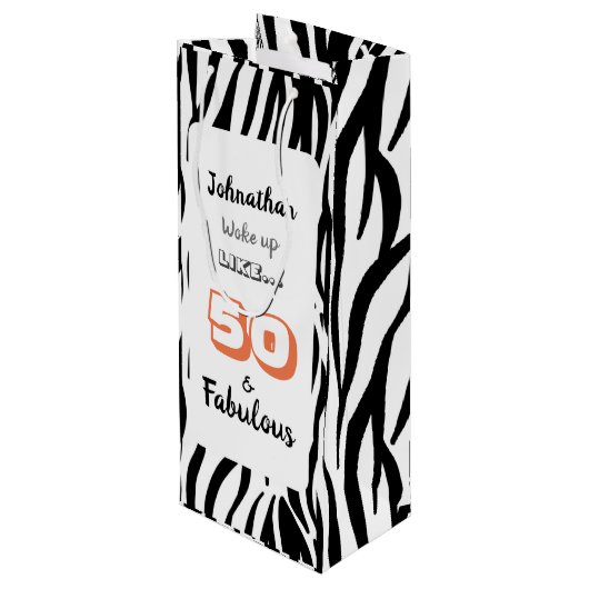 50- & Fabulous 50th Birthday Black Tiger Print Wijn Cadeautas (Achterkant Gekanteld)